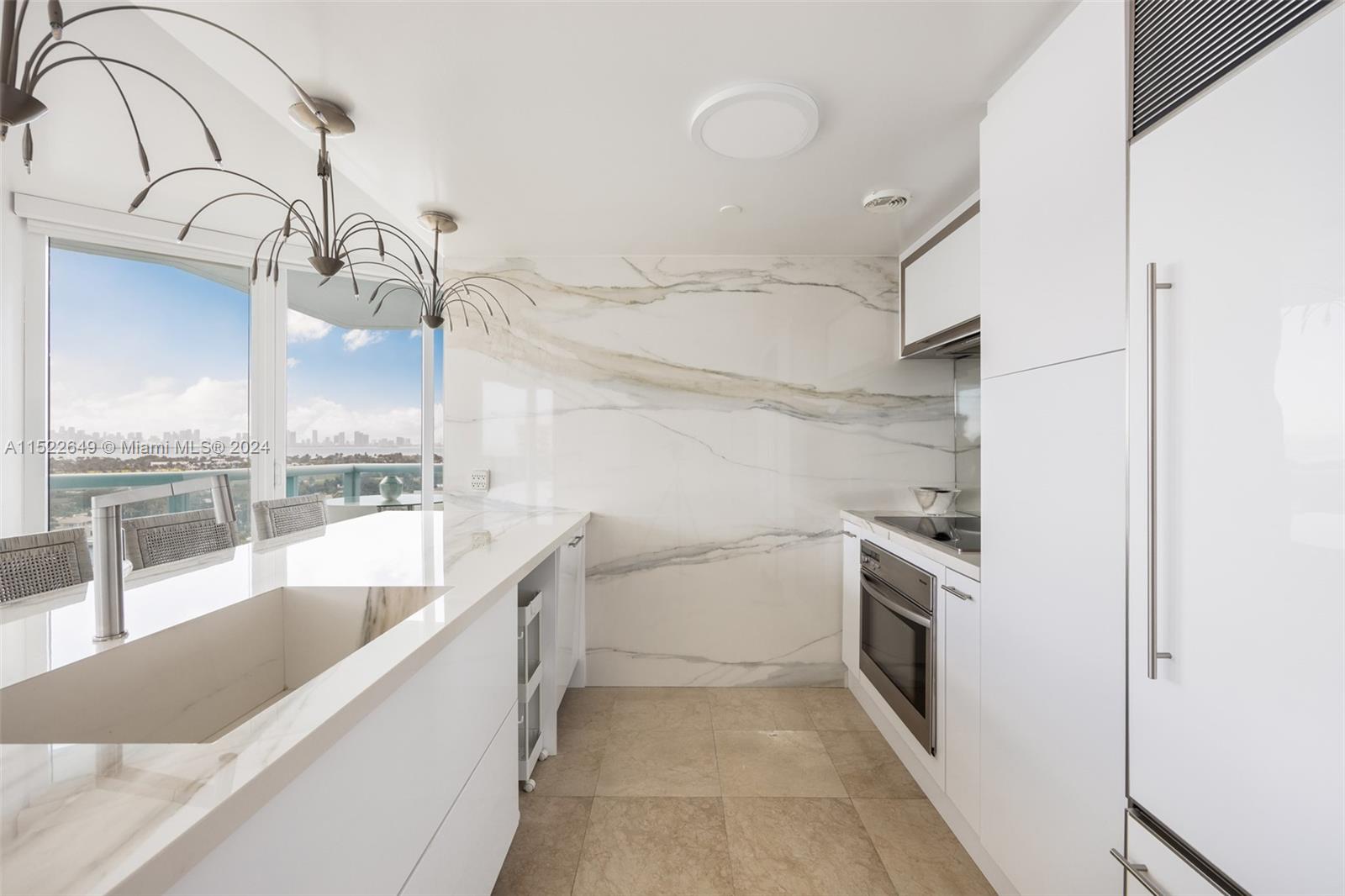 6000 Indian Creek Dr # 15A