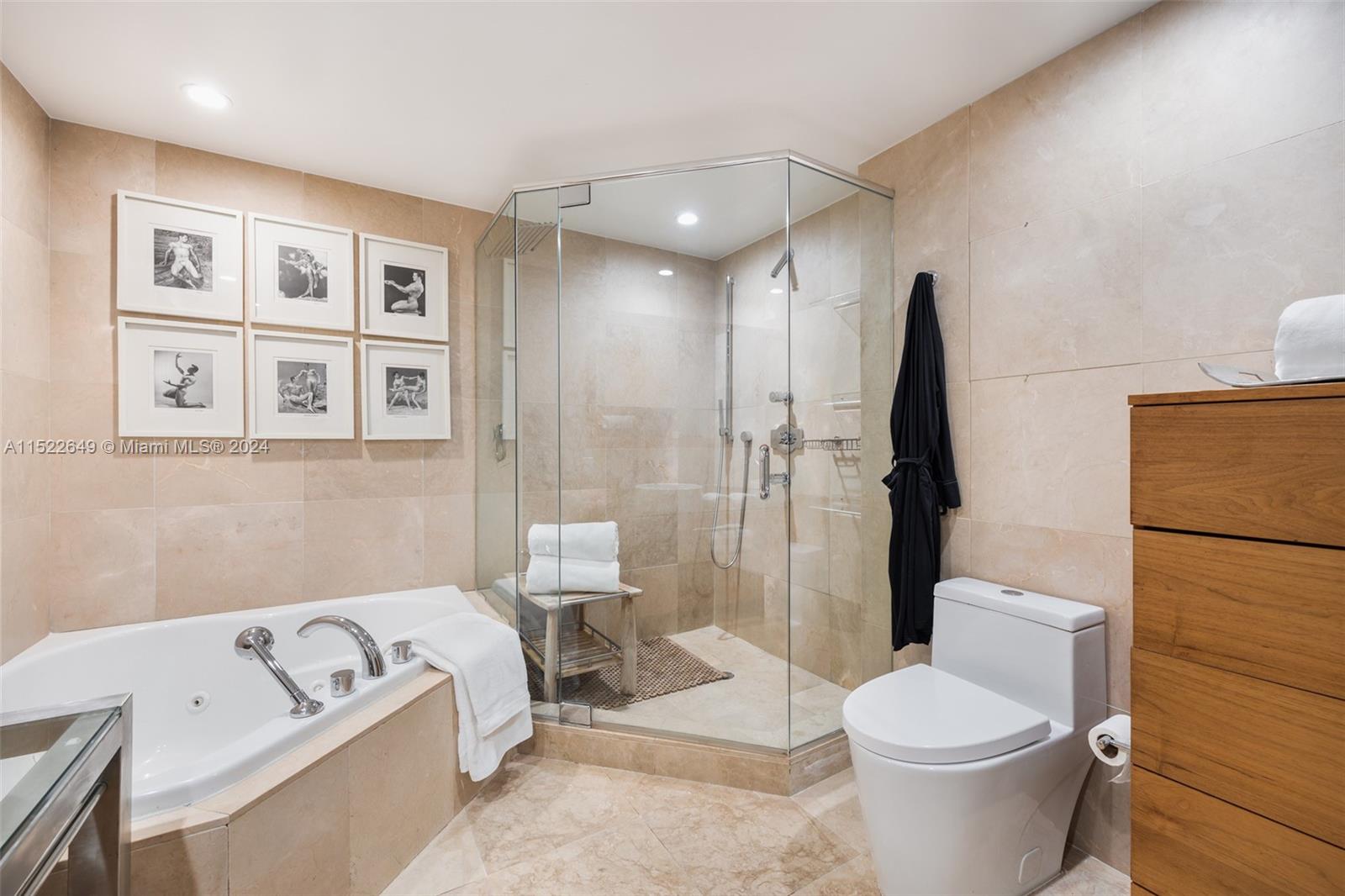 6000 Indian Creek Dr # 15A