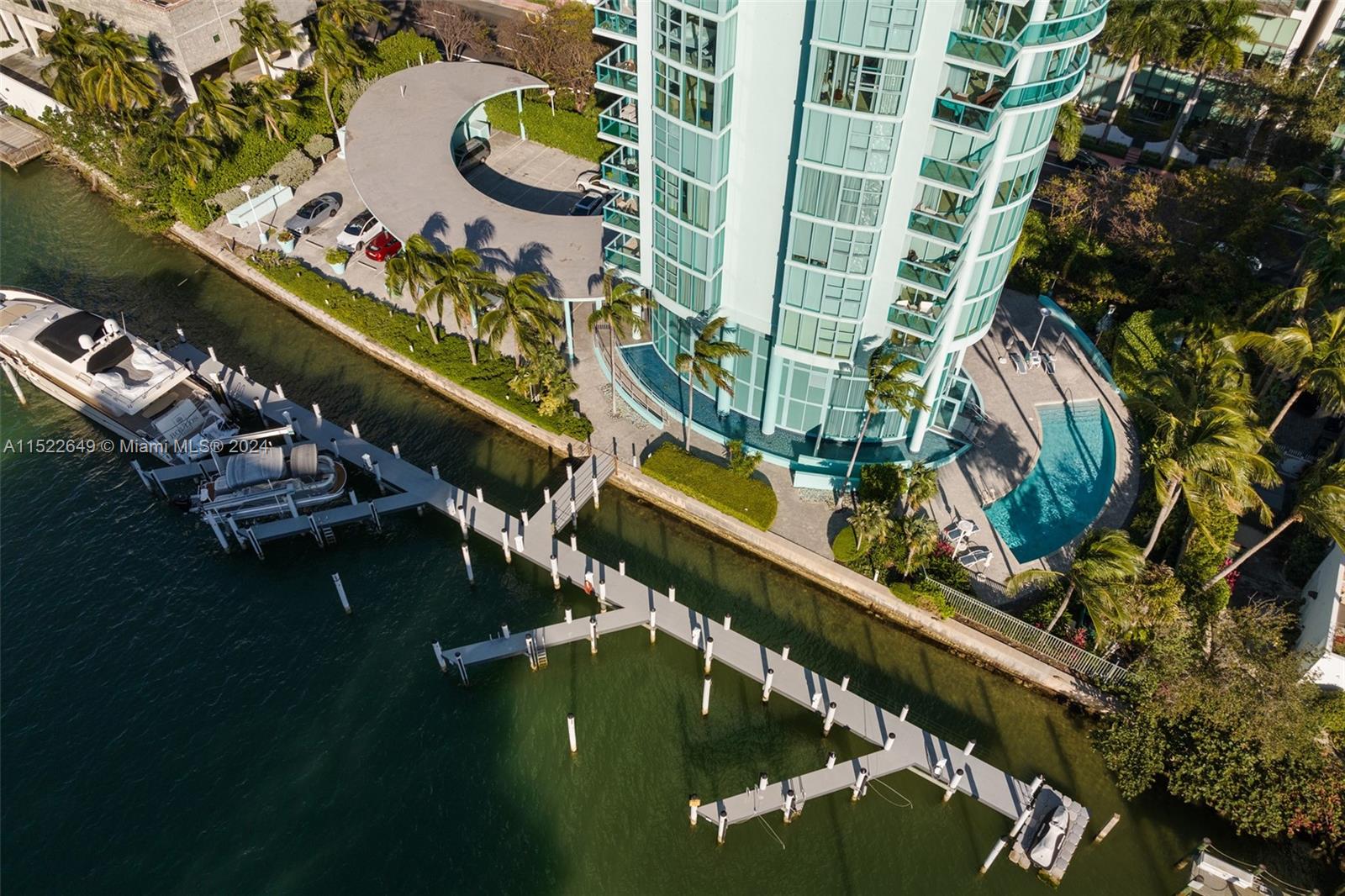 6000 Indian Creek Dr # 15A