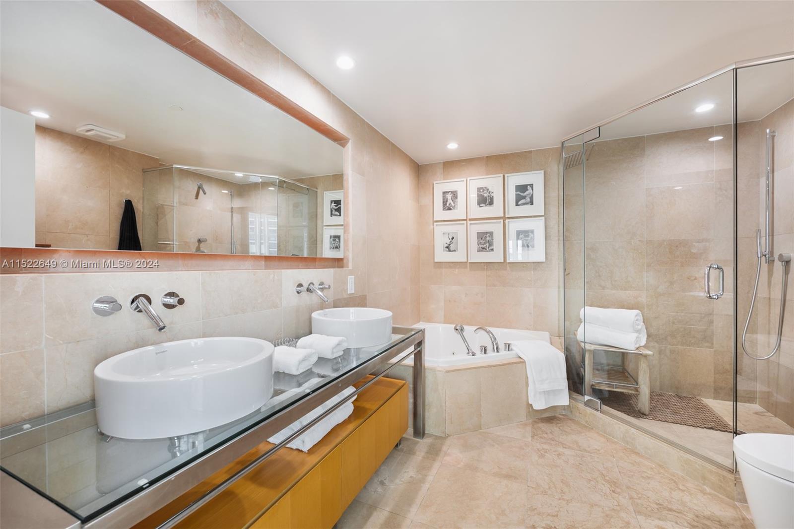 6000 Indian Creek Dr # 15A