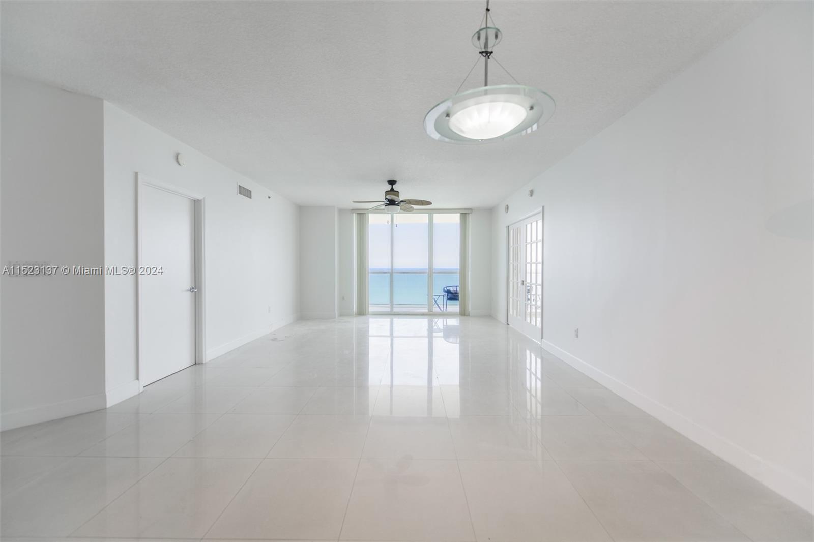 16699 Collins Ave # 3302