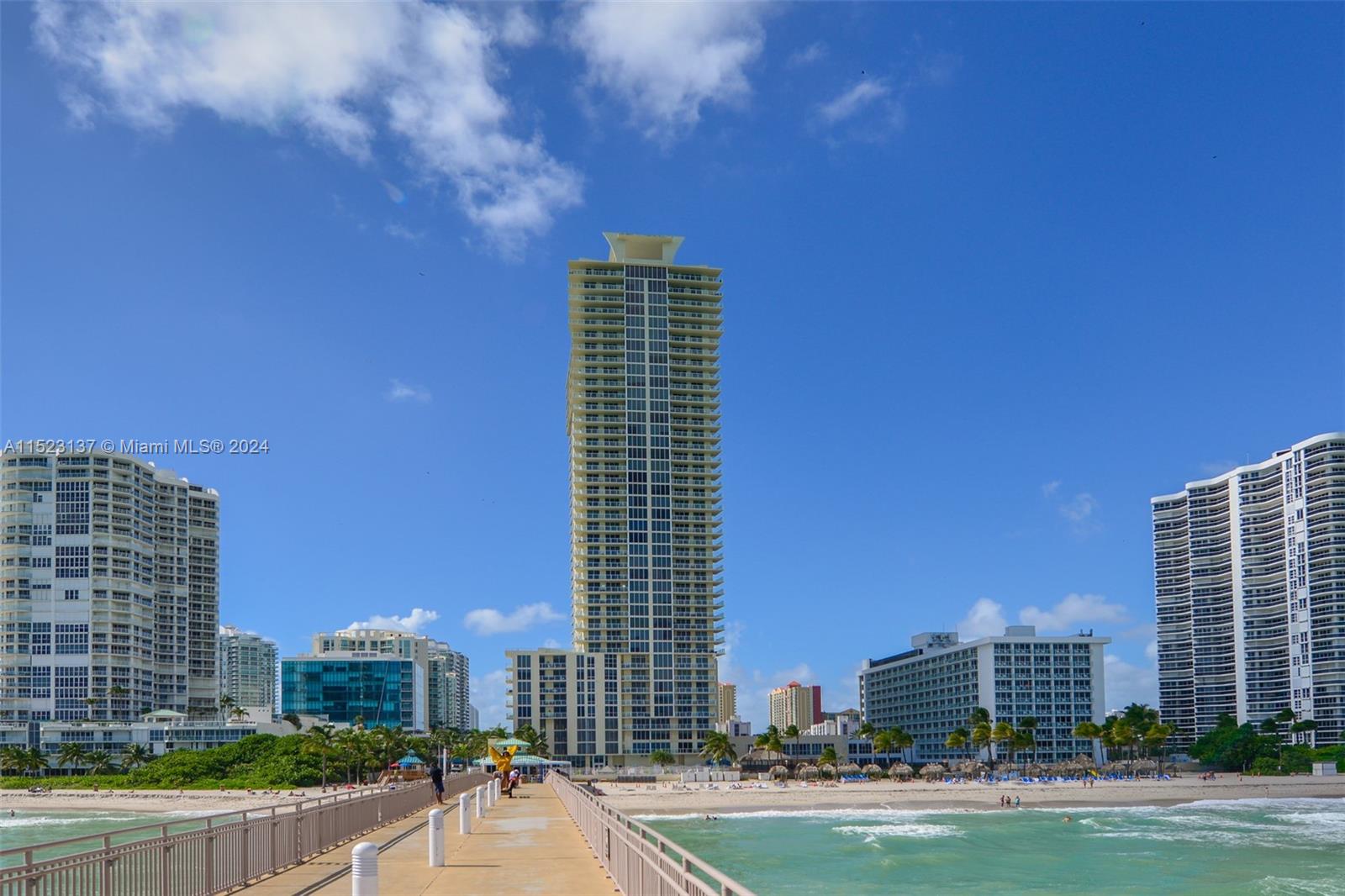 16699 Collins Ave # 3302