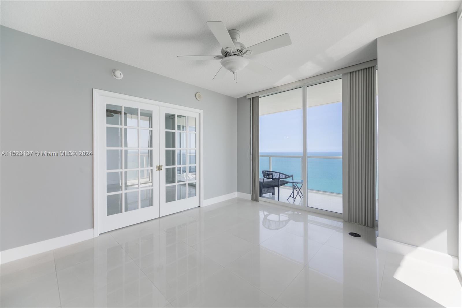 16699 Collins Ave # 3302
