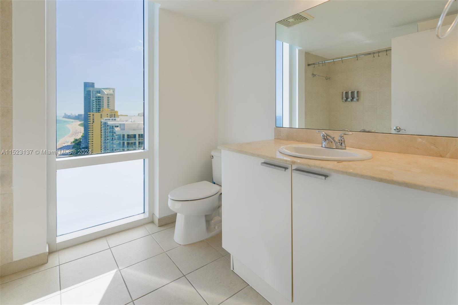 16699 Collins Ave # 3302