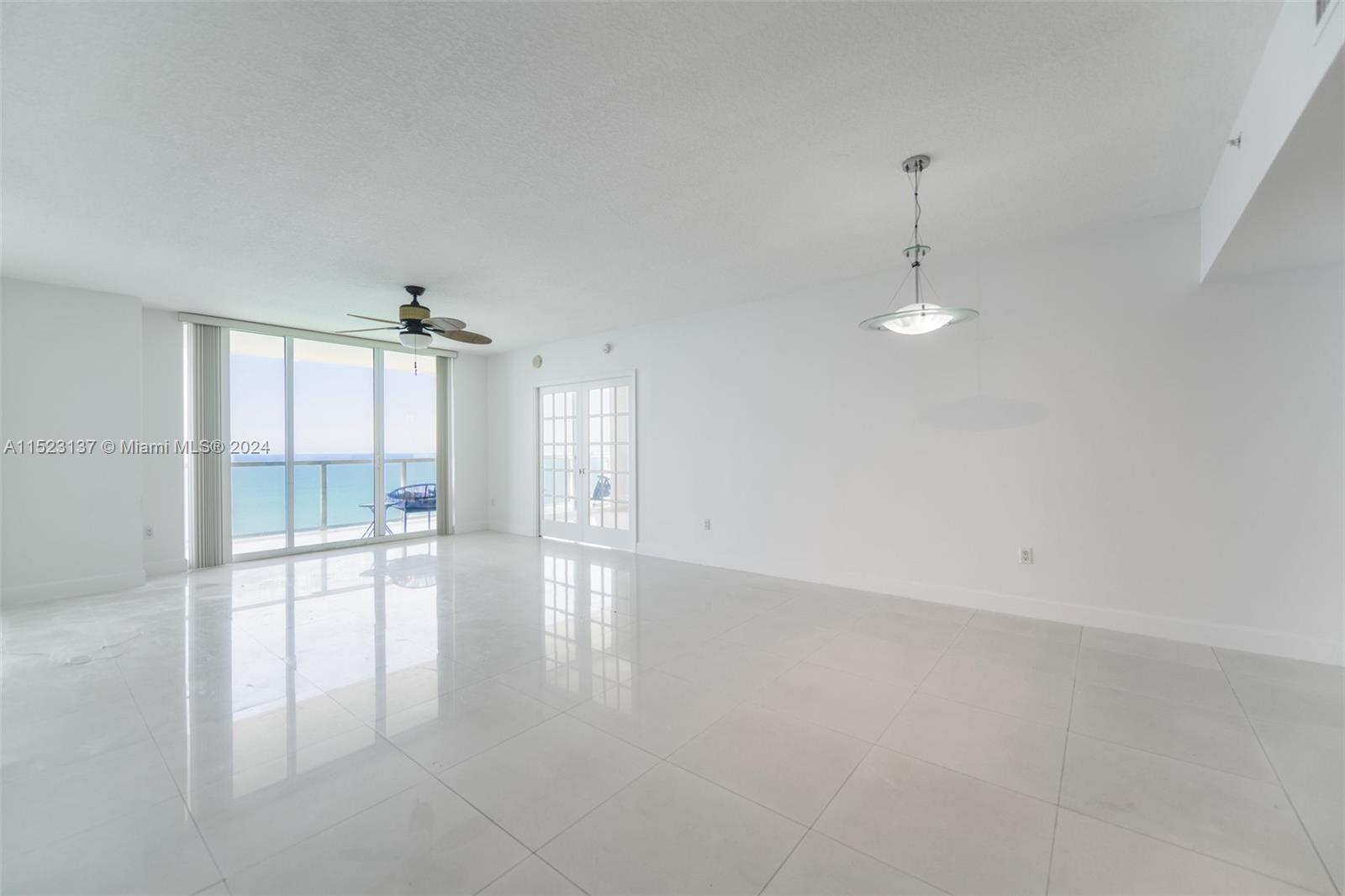 16699 Collins Ave # 3302