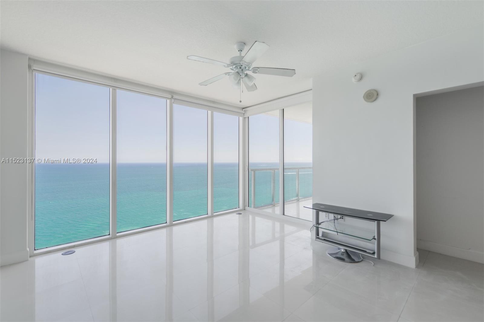 16699 Collins Ave # 3302