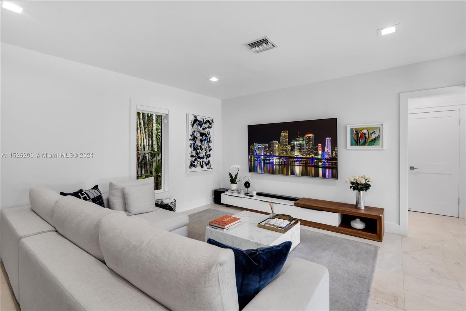 3591 N Prospect Dr