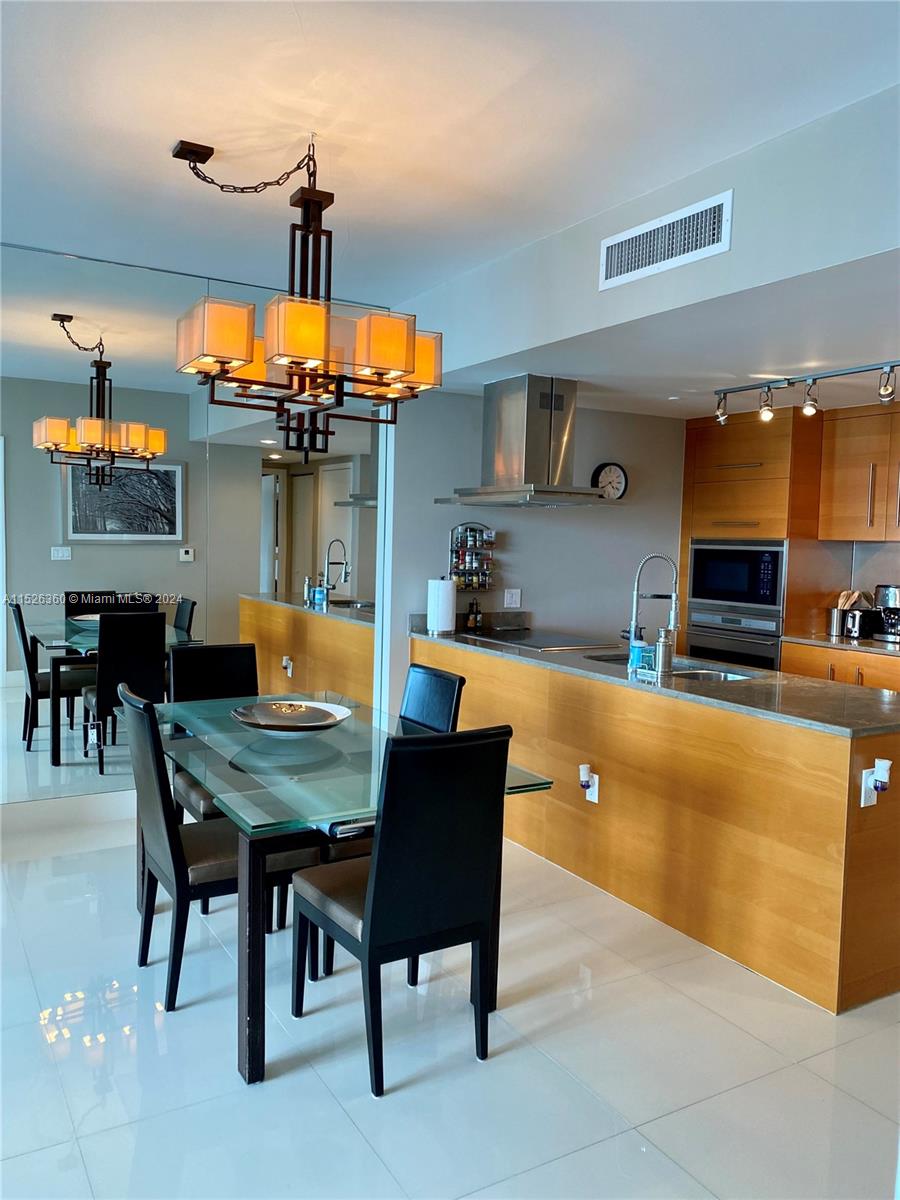 495 Brickell Ave # 2909