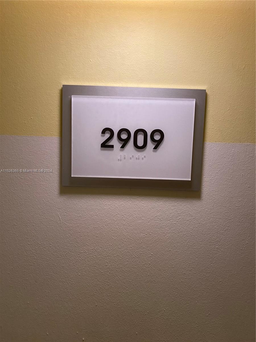 495 Brickell Ave # 2909