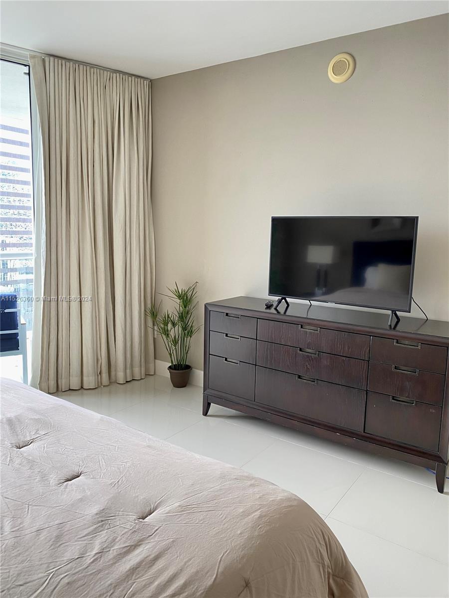 495 Brickell Ave # 2909