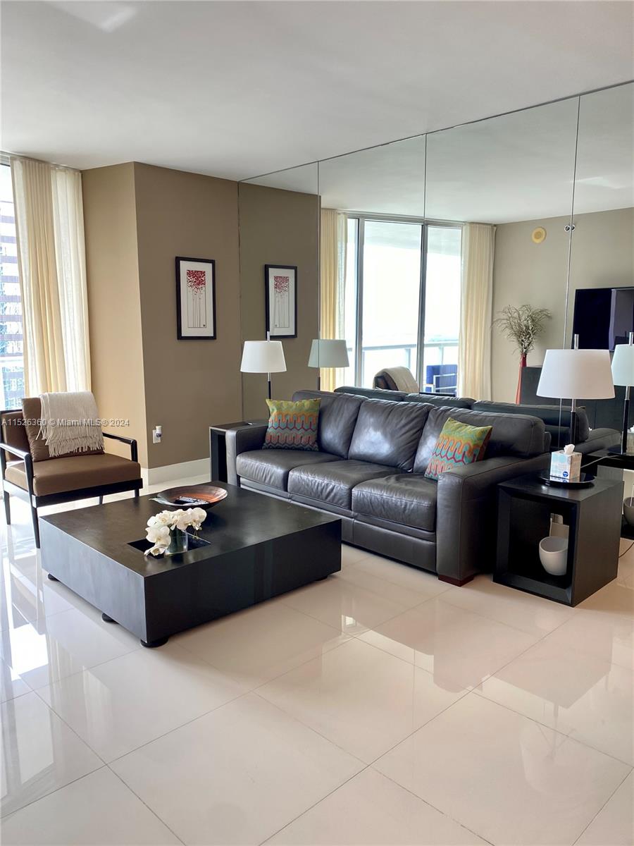 495 Brickell Ave # 2909