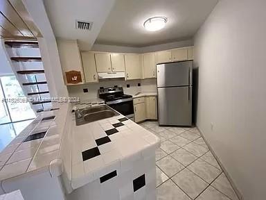 9437 Fontainebleau Blvd # 213