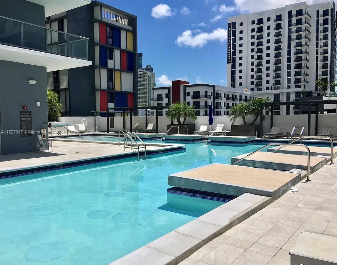 1010 SW 2nd Ave # 505