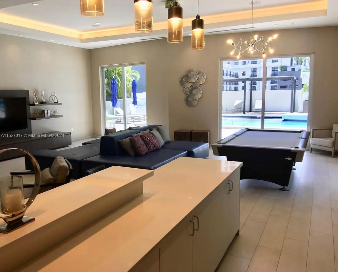 1010 SW 2nd Ave # 505