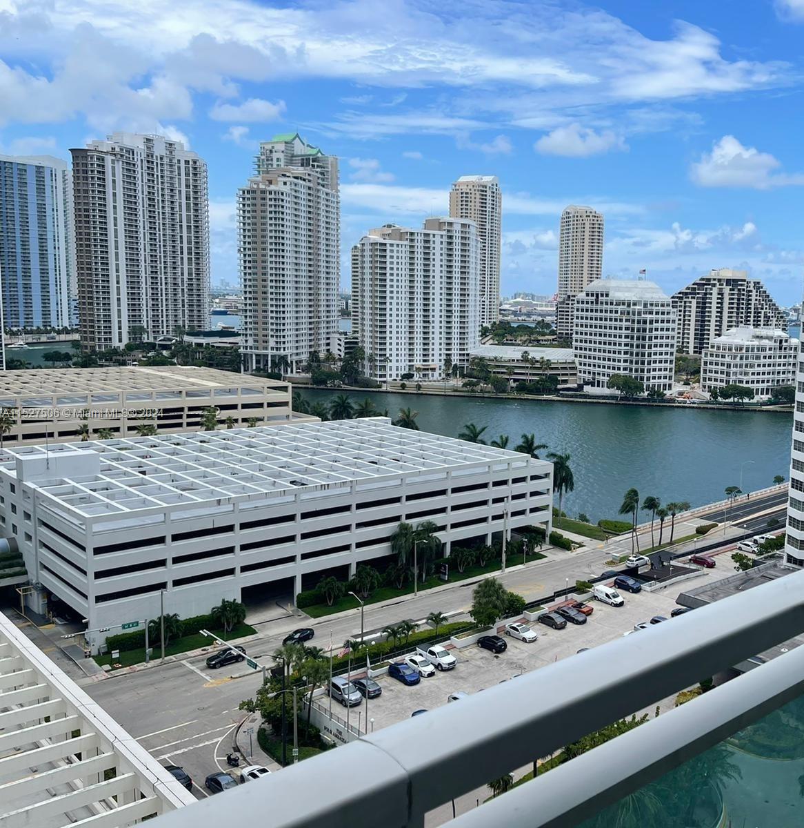 950 Brickell Bay Dr # 1508