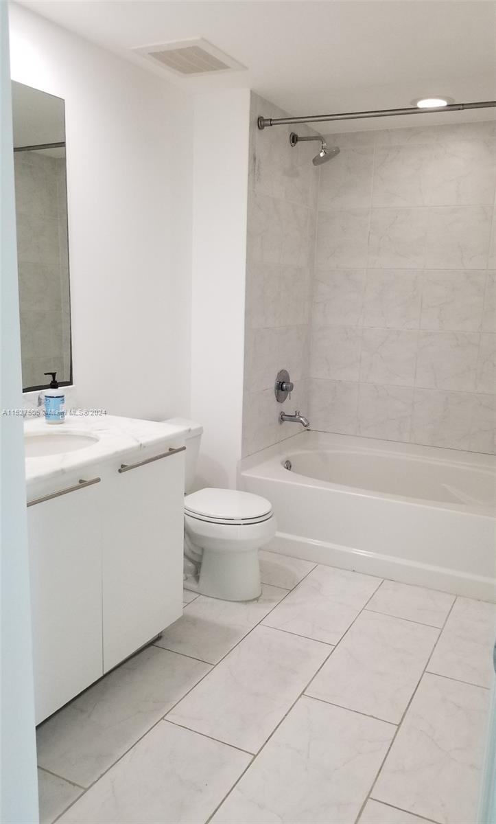 950 Brickell Bay Dr # 1508
