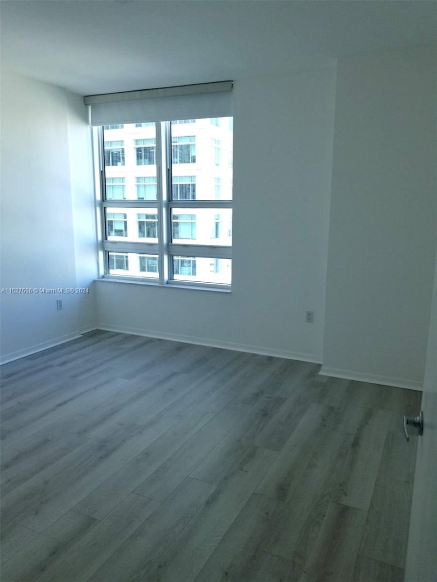 950 Brickell Bay Dr # 1508