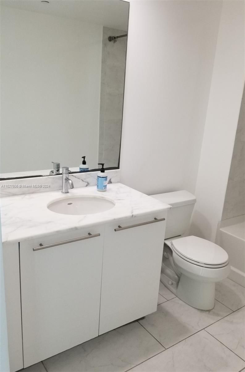 950 Brickell Bay Dr # 1508