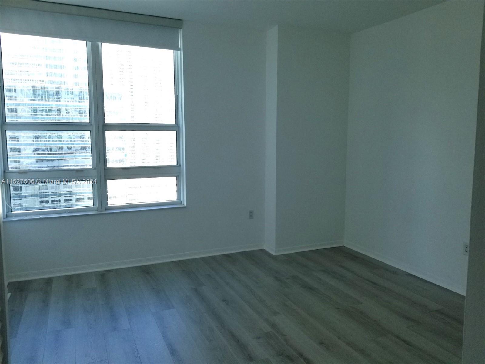 950 Brickell Bay Dr # 1508