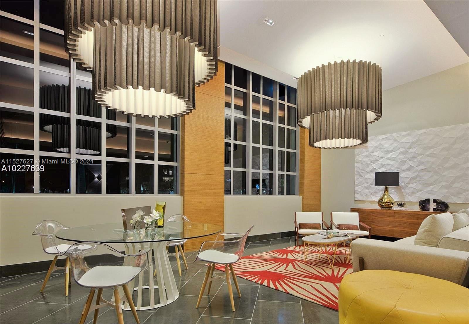 3301 NE 1 AV # H1515