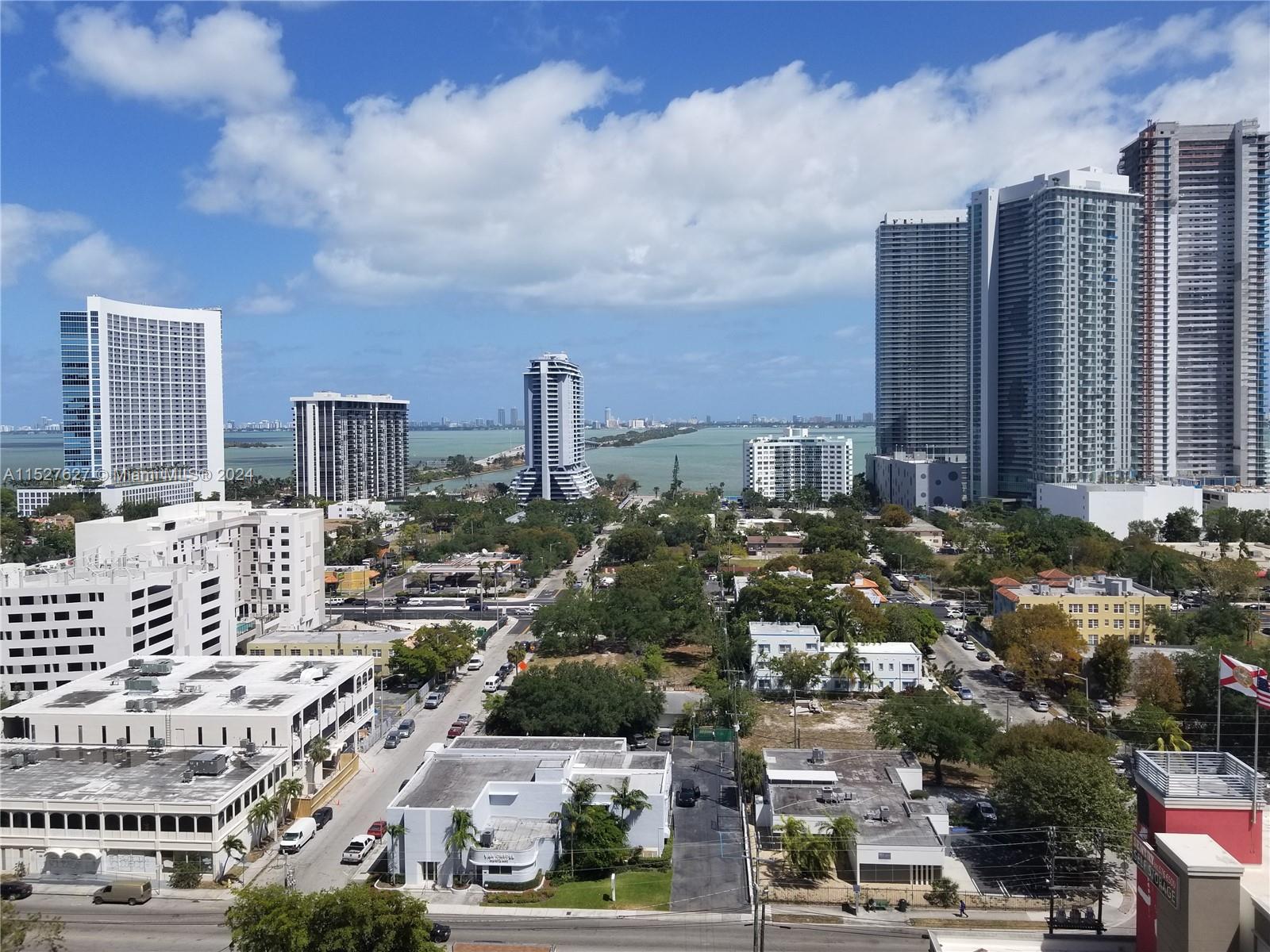 3301 NE 1 AV # H1515