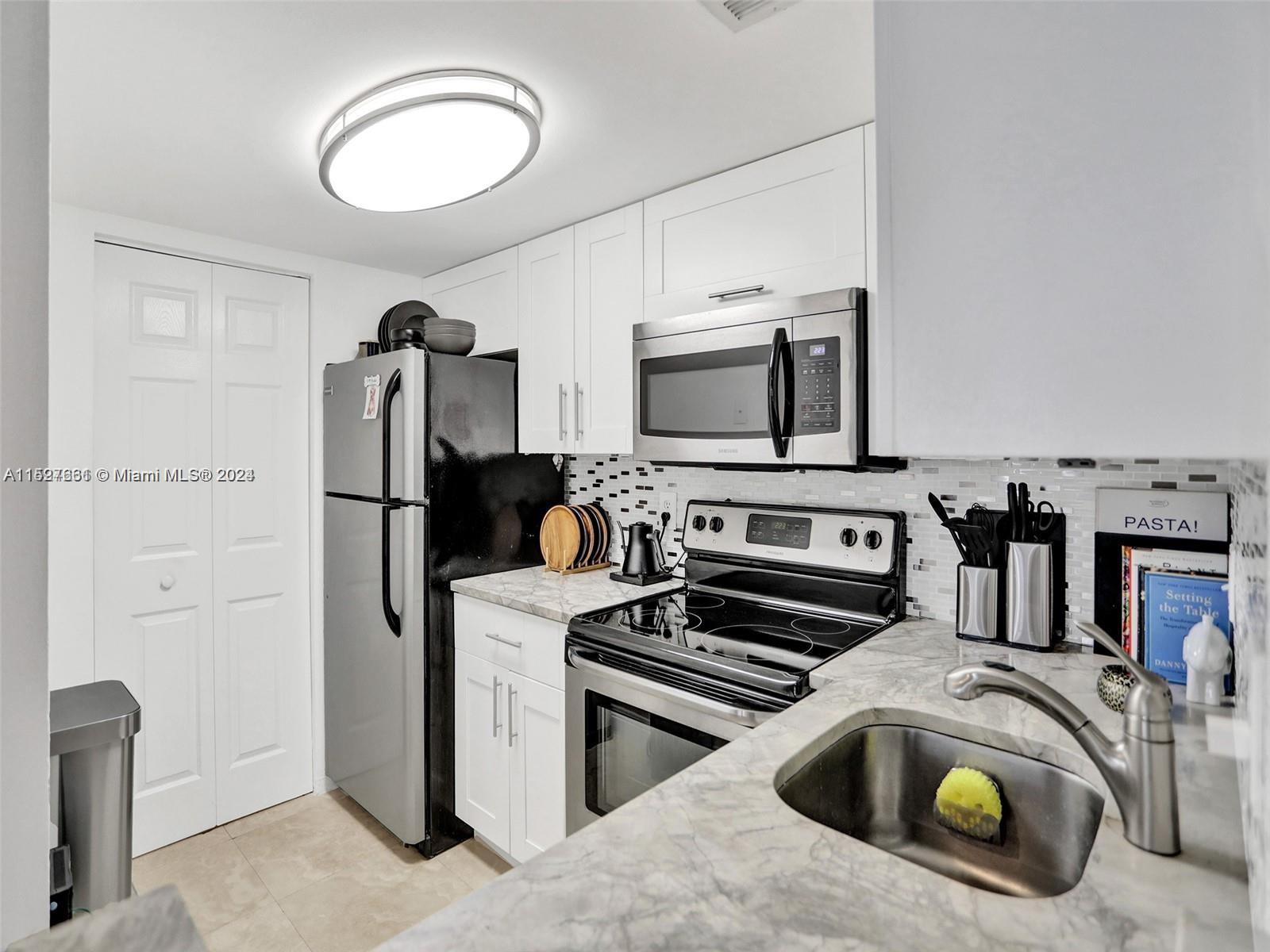 770 Claughton Island Dr # 405