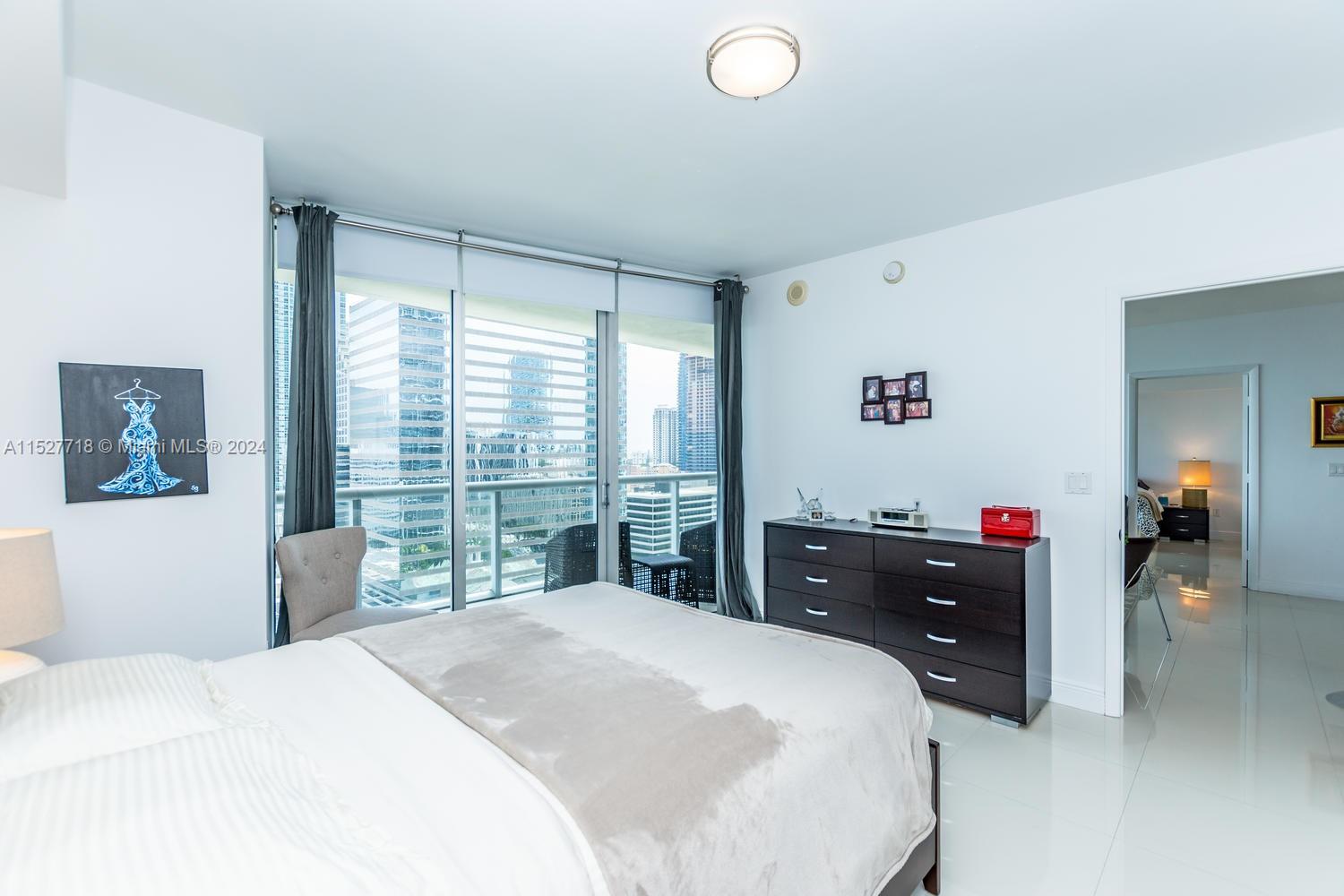 495 Brickell Ave # 1905