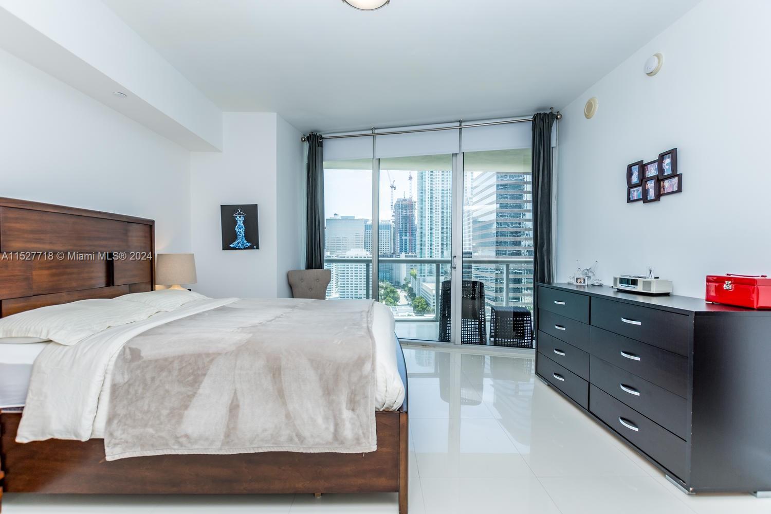 495 Brickell Ave # 1905