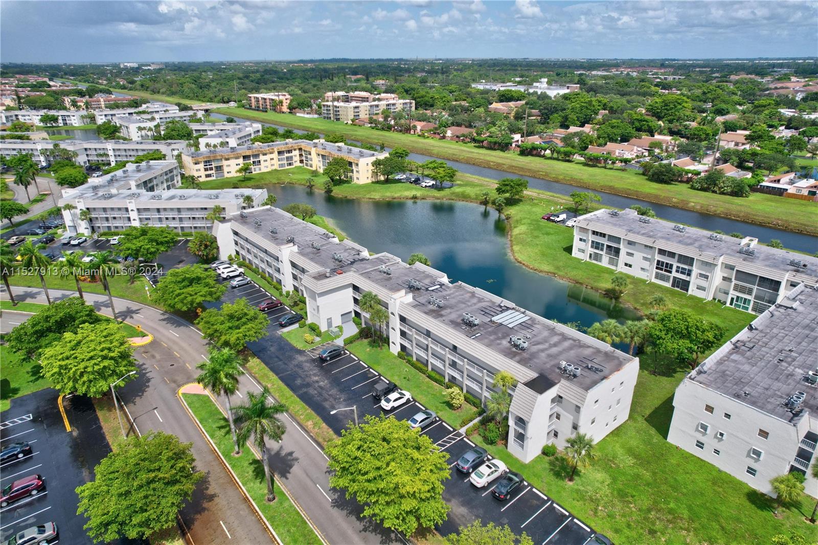 8300 Sunrise Lakes Blvd Unit: 108