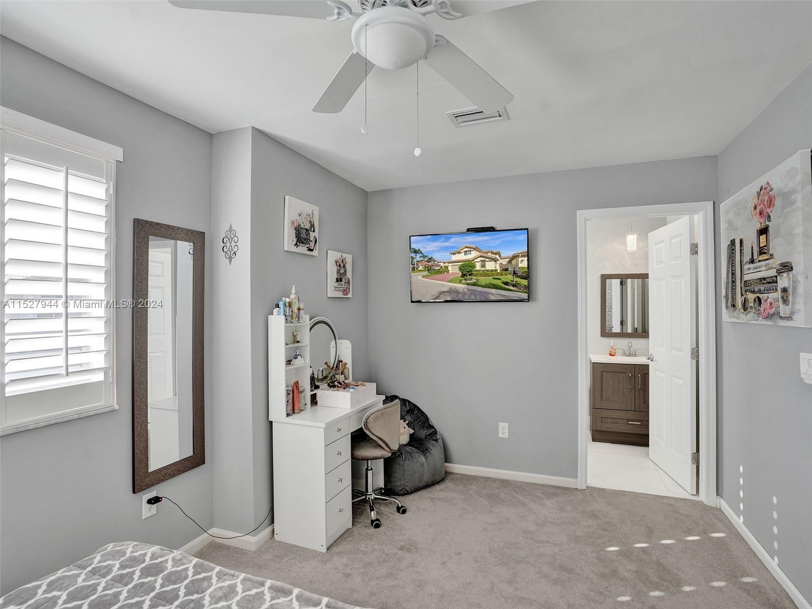 5198 NW 25th Way