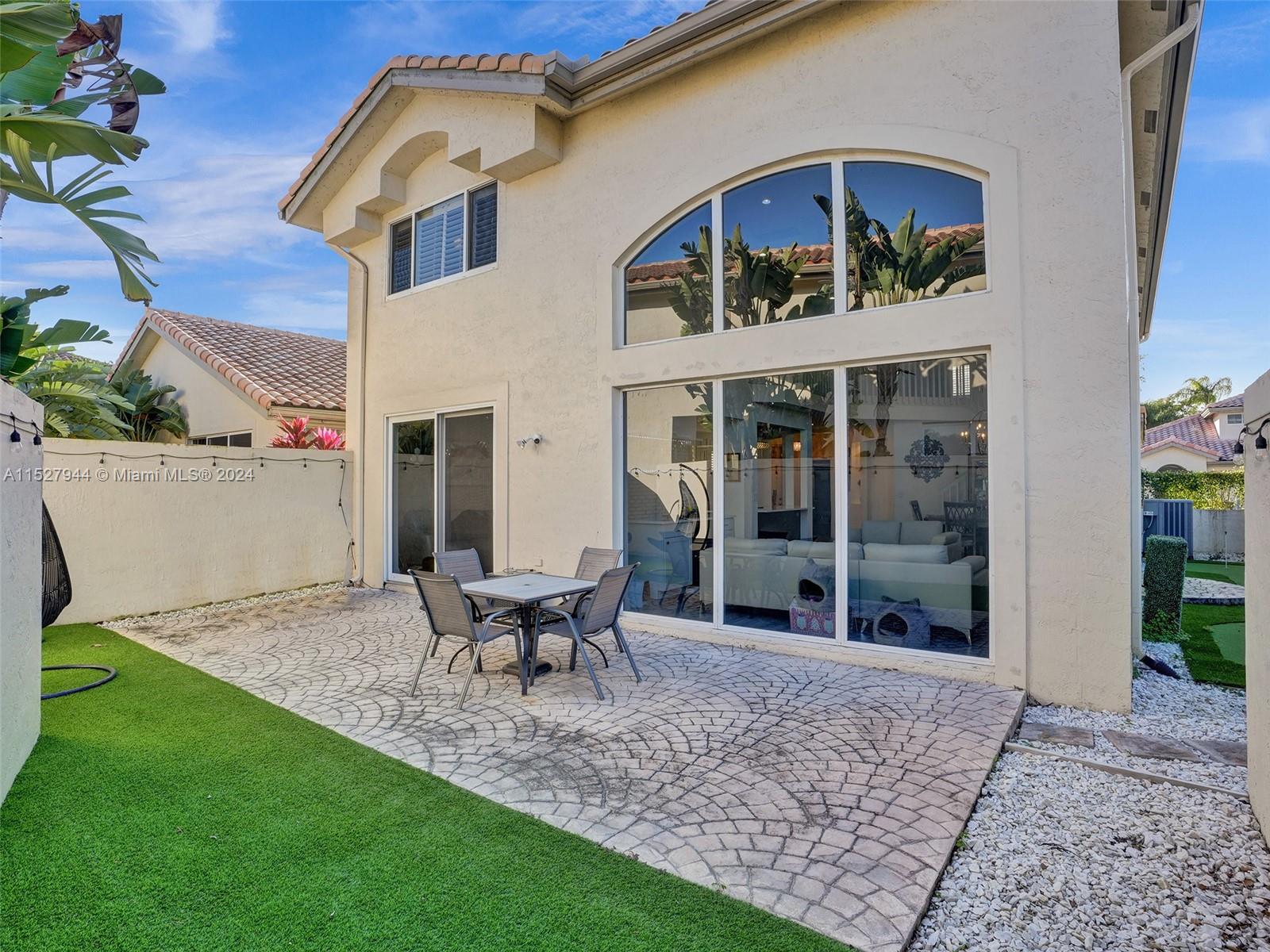 5198 NW 25th Way