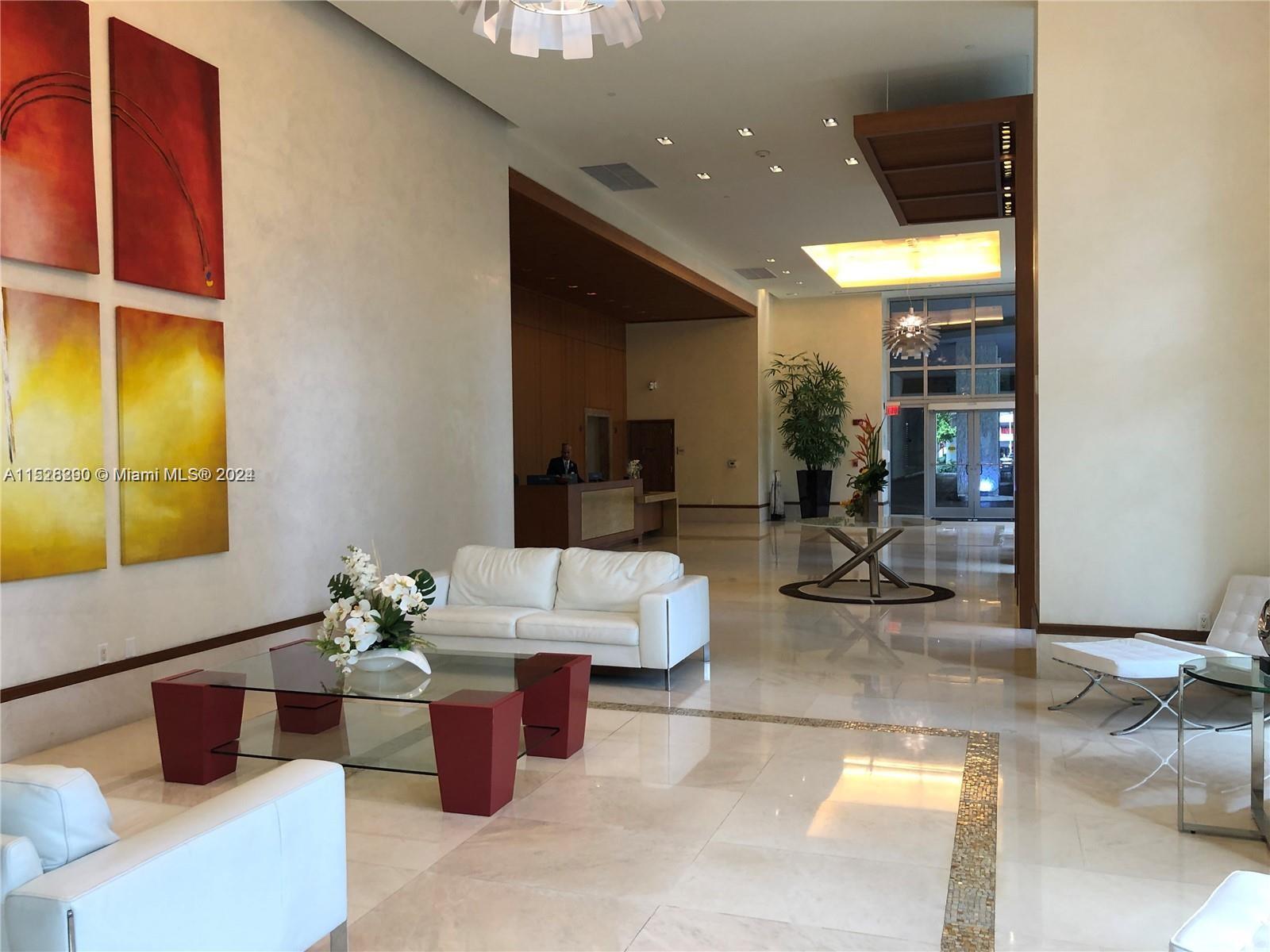 1060 BRICKELL AV # 2211