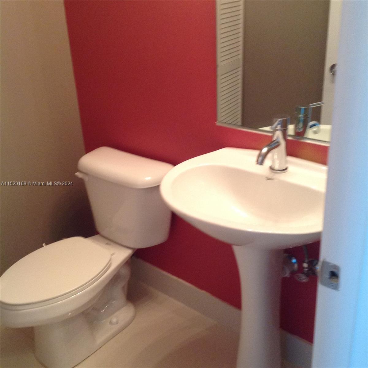 888 Biscayne Blvd # 2603