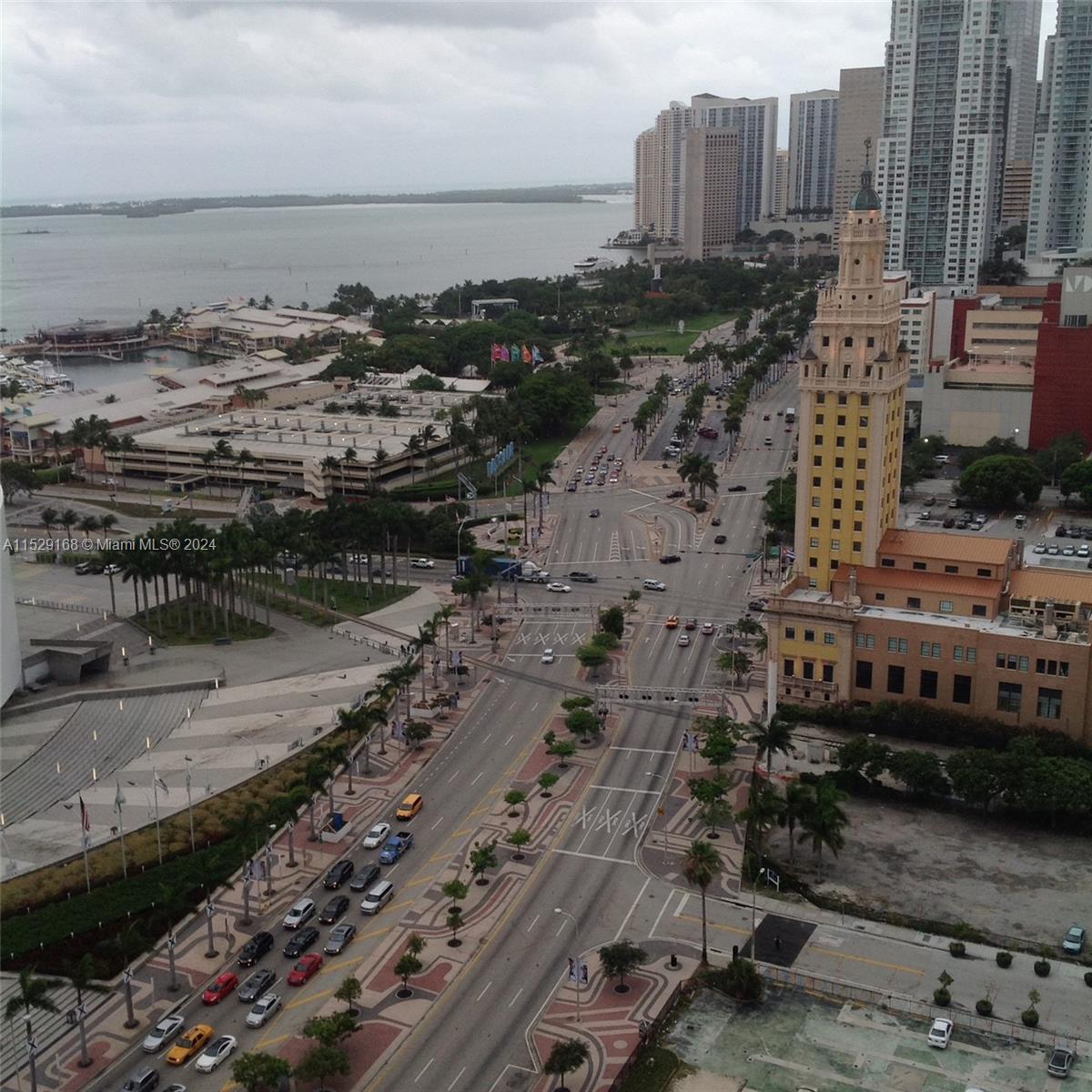 888 Biscayne Blvd # 2603