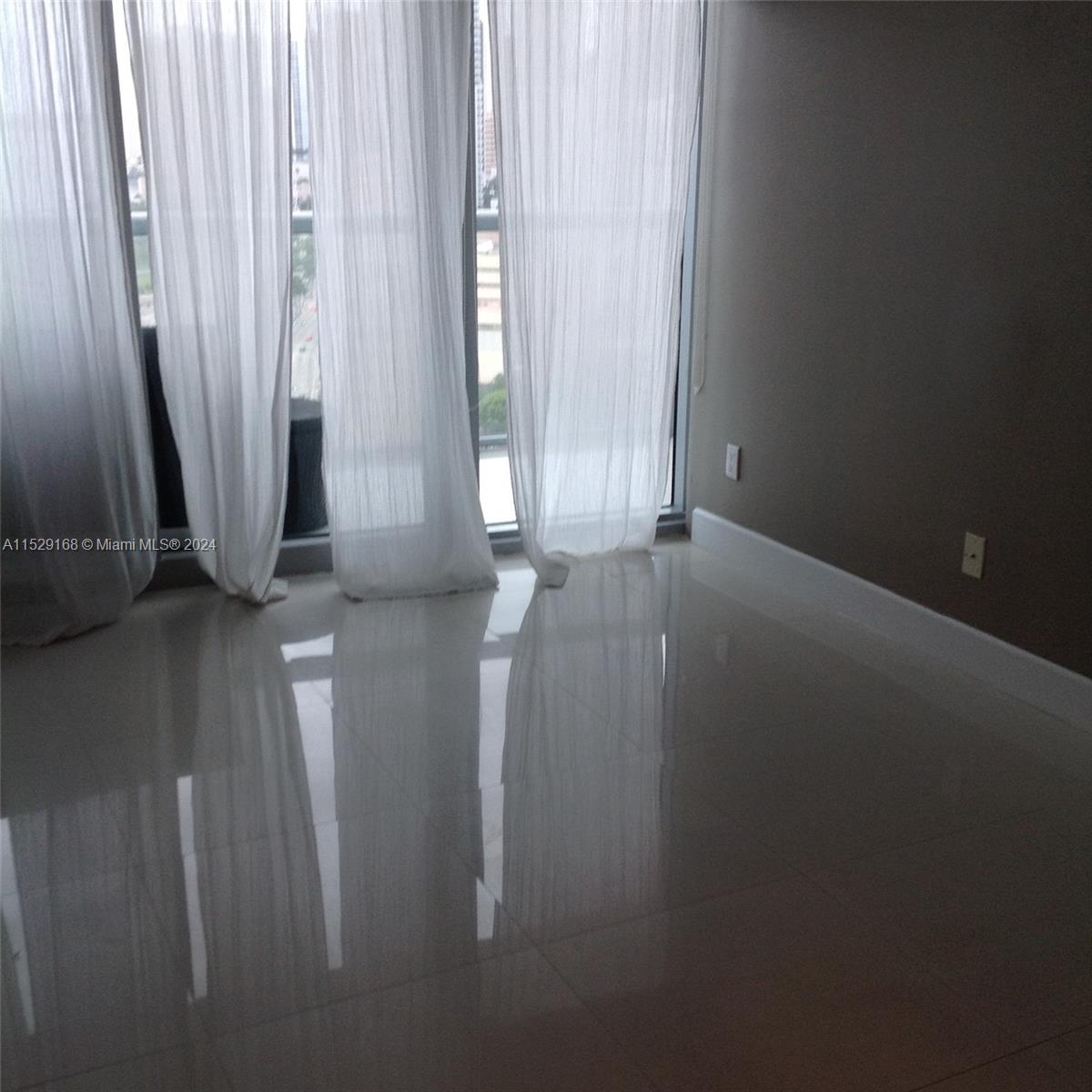 888 Biscayne Blvd # 2603