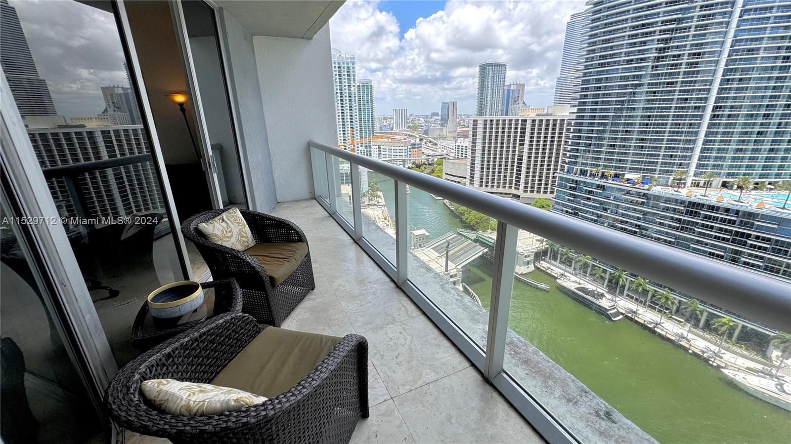 475 Brickell Ave # 2512