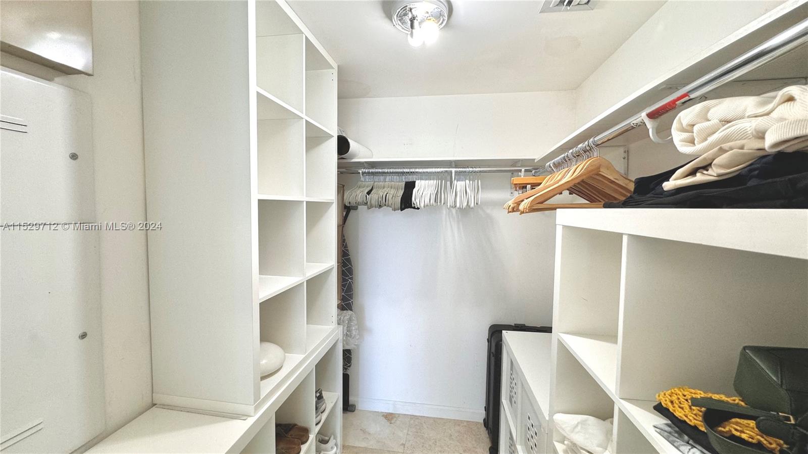 475 Brickell Ave # 2512