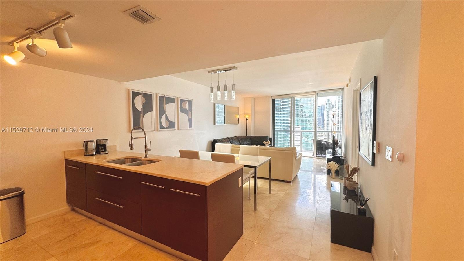 475 Brickell Ave # 2512