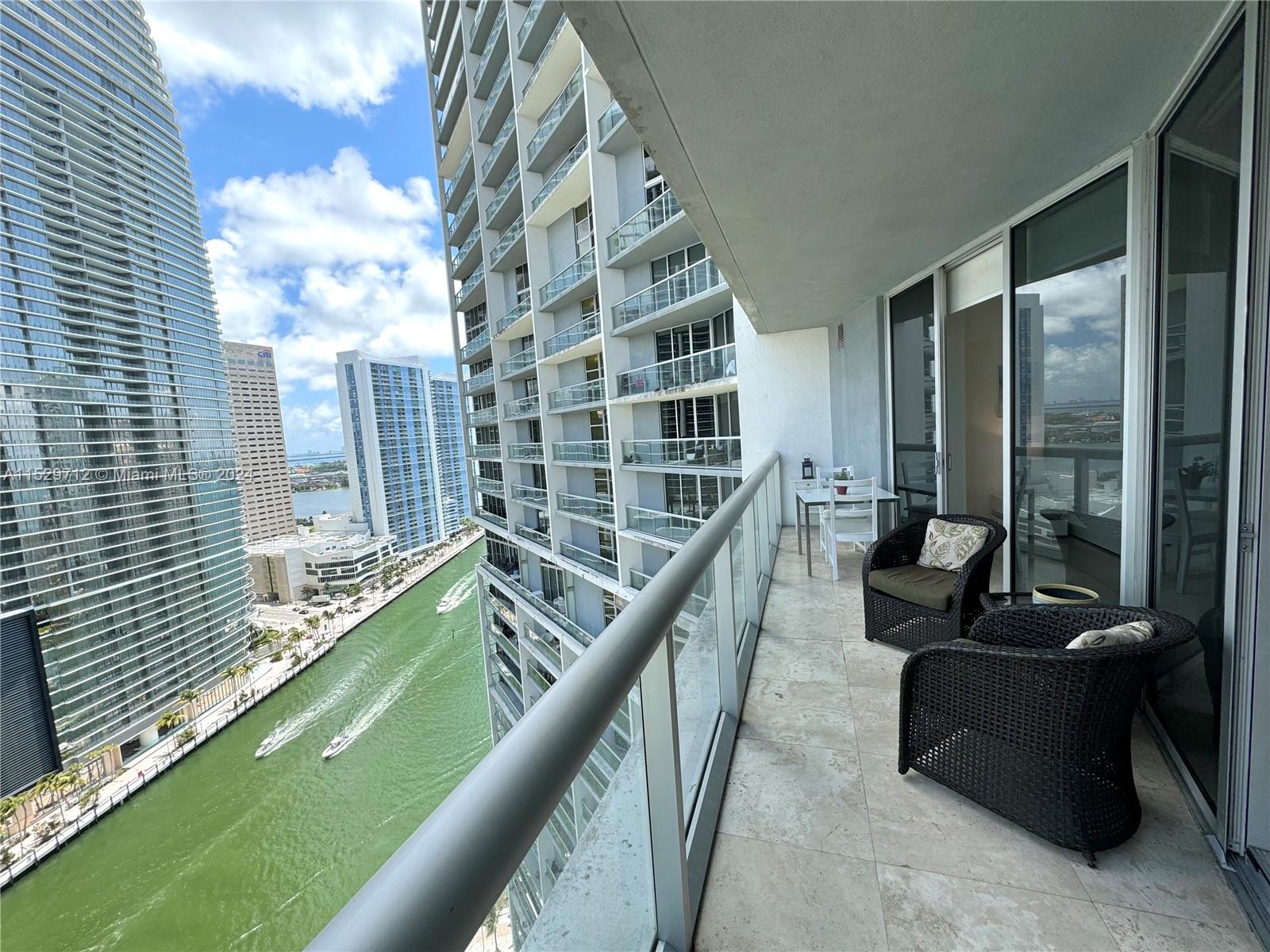 475 Brickell Ave # 2512
