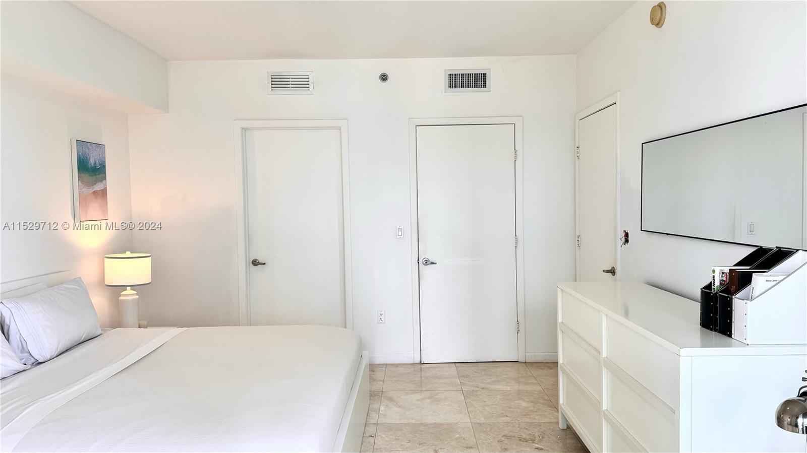 475 Brickell Ave # 2512