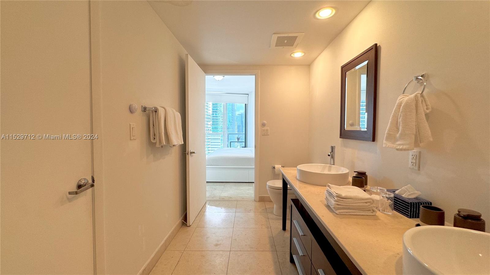 475 Brickell Ave # 2512