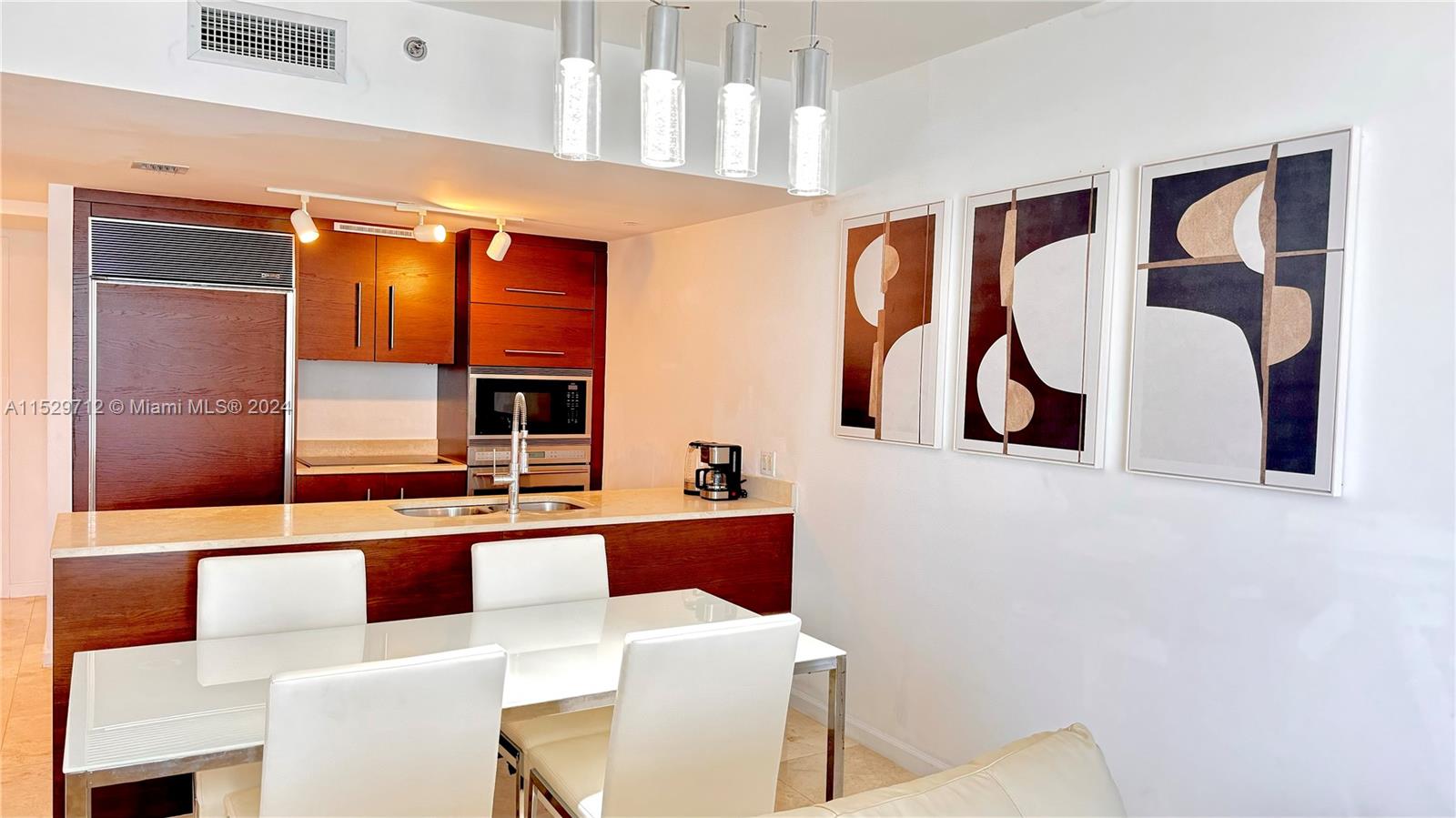 475 Brickell Ave # 2512