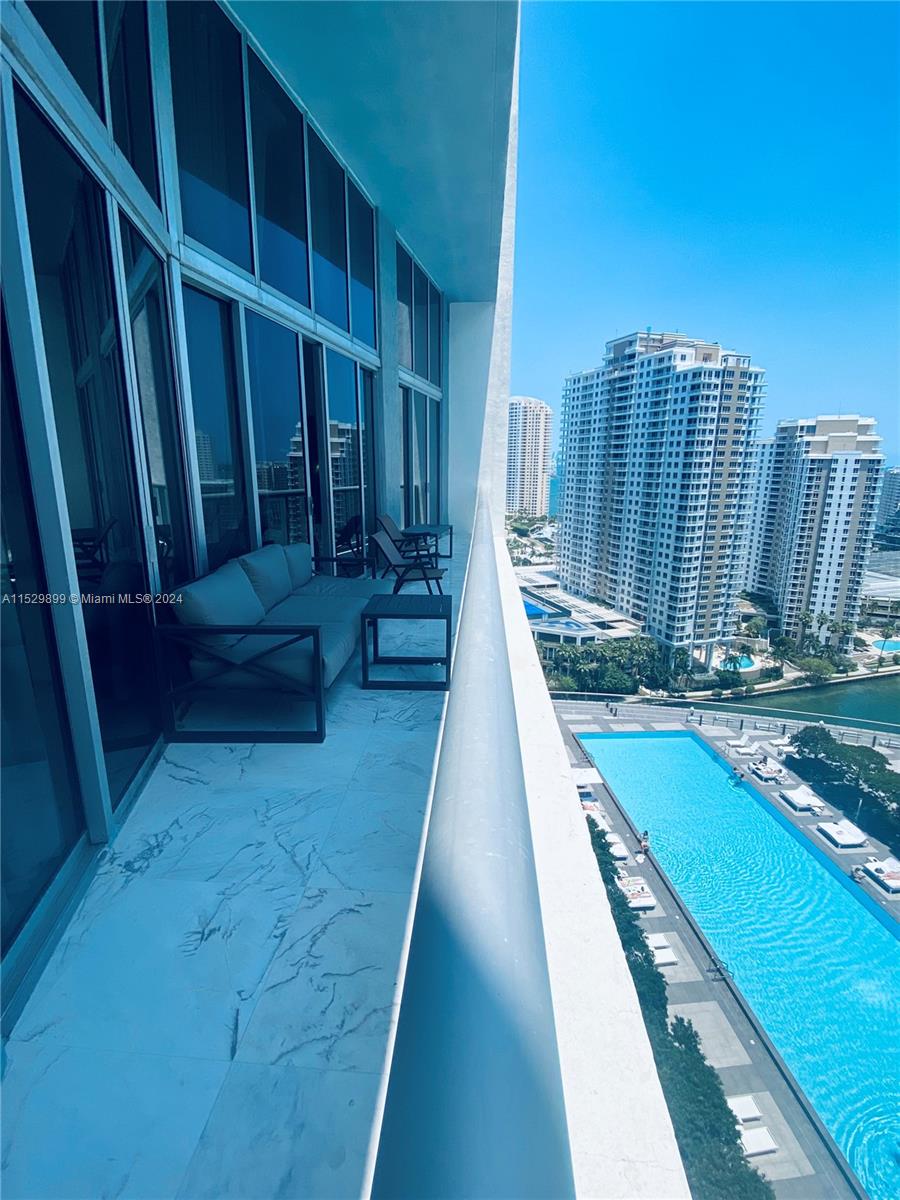 475 Brickell Ave # 2209