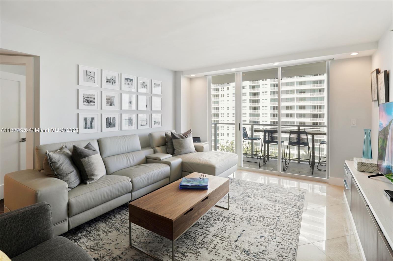 1155 Brickell Bay Dr # 1104