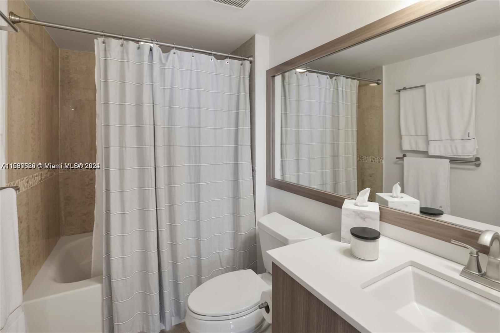 1155 Brickell Bay Dr # 1104