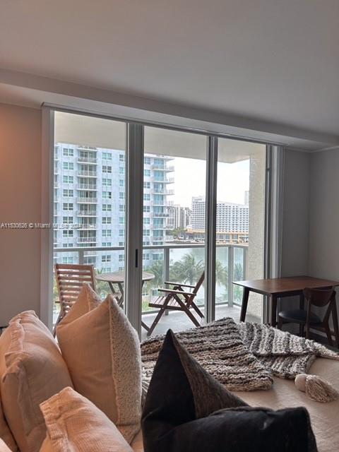 1155 Brickell Bay Dr # 1104