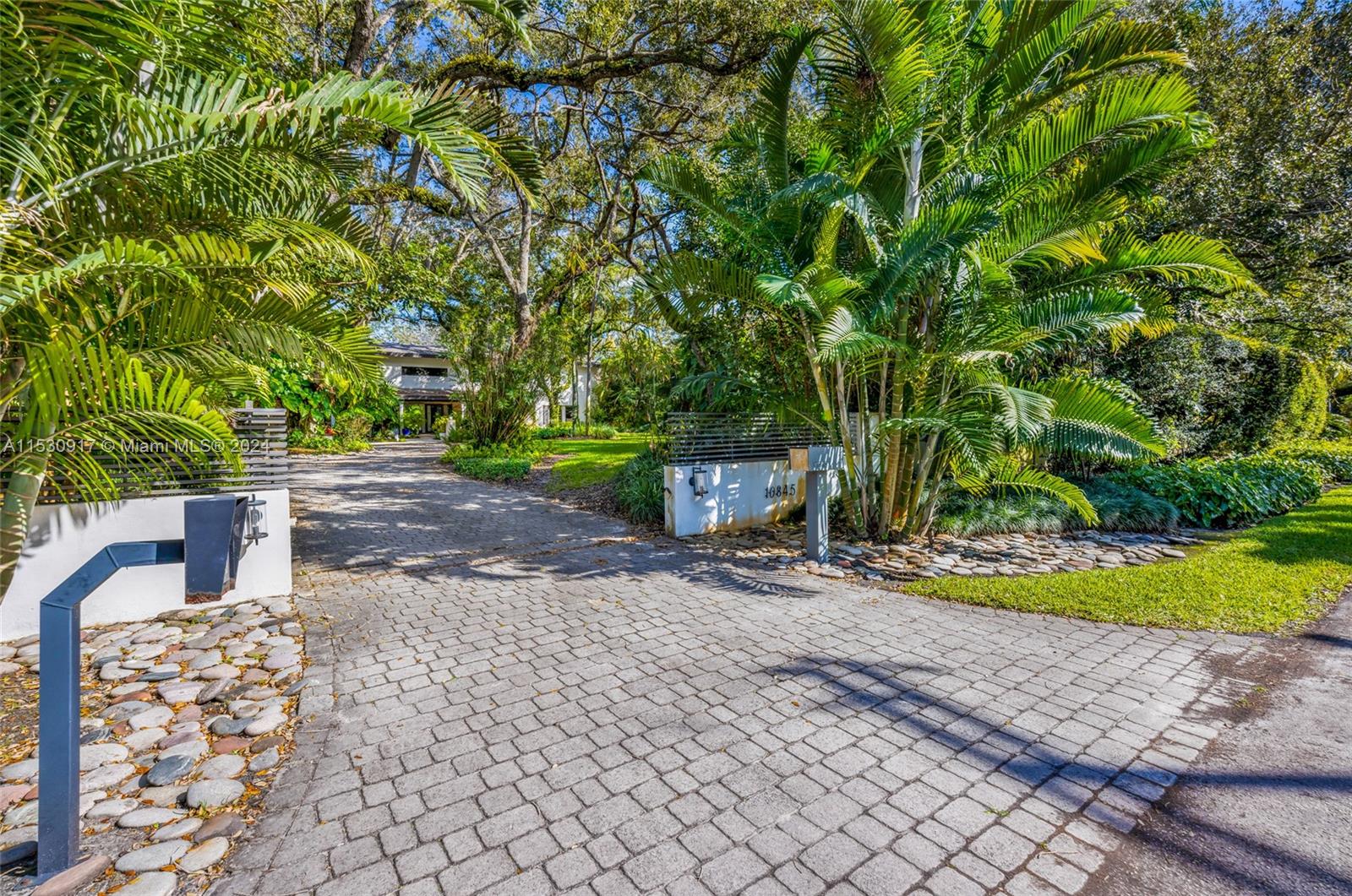 10845 Snapper Creek Rd