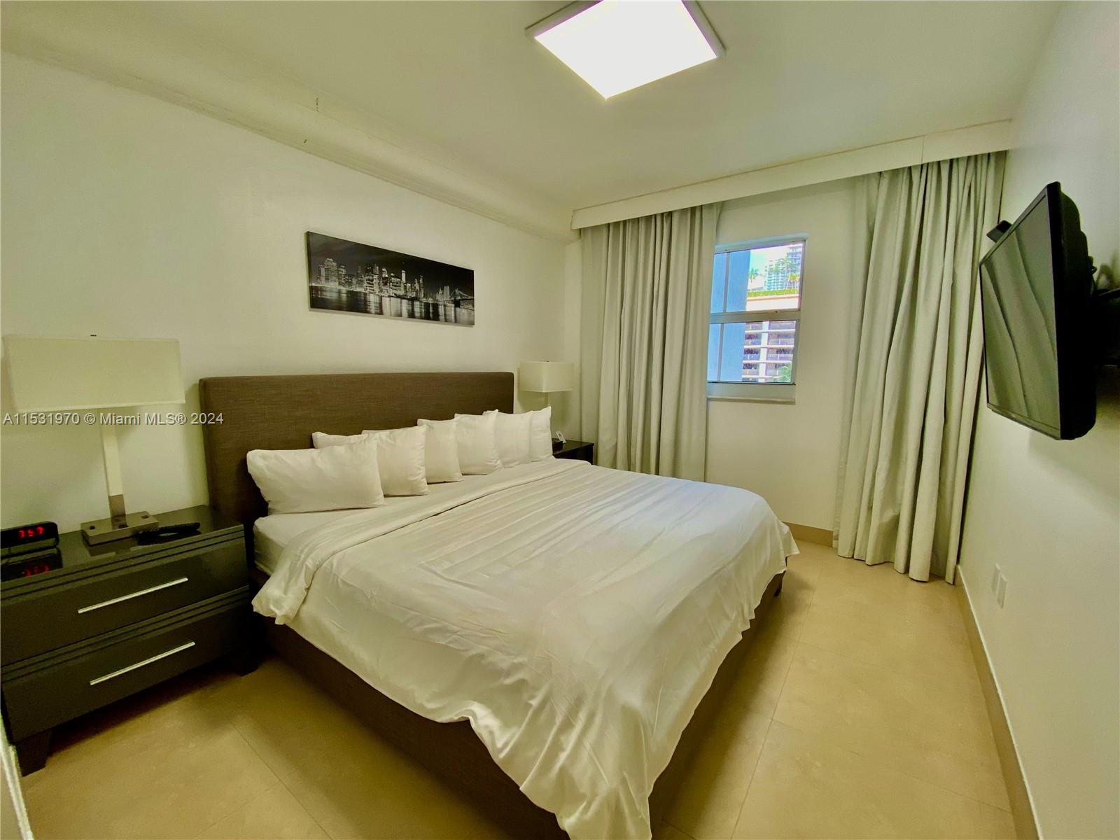 185 SE 14th Ter # 912