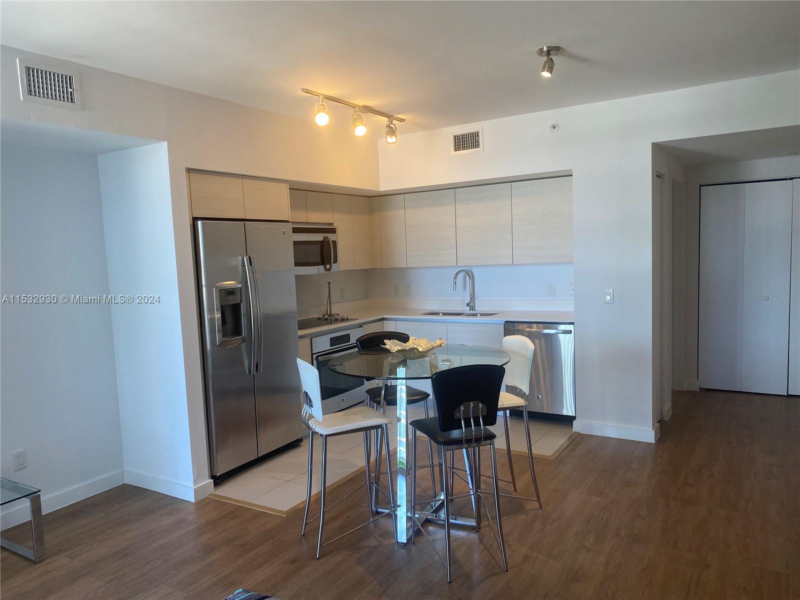 4250 Biscayne Blvd # 1006