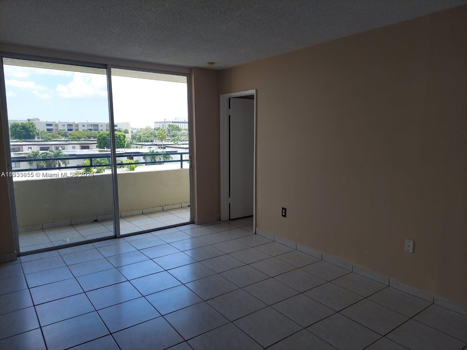 8320 NW 8th St # 407 Unit: 2-407